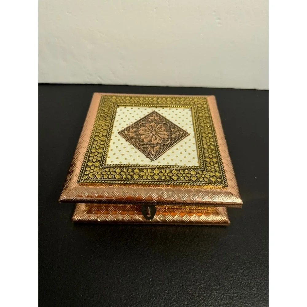 Ornate Square Metal Jewelry Box 4 Compartment Copper Gold Floral Medallion 6x6in